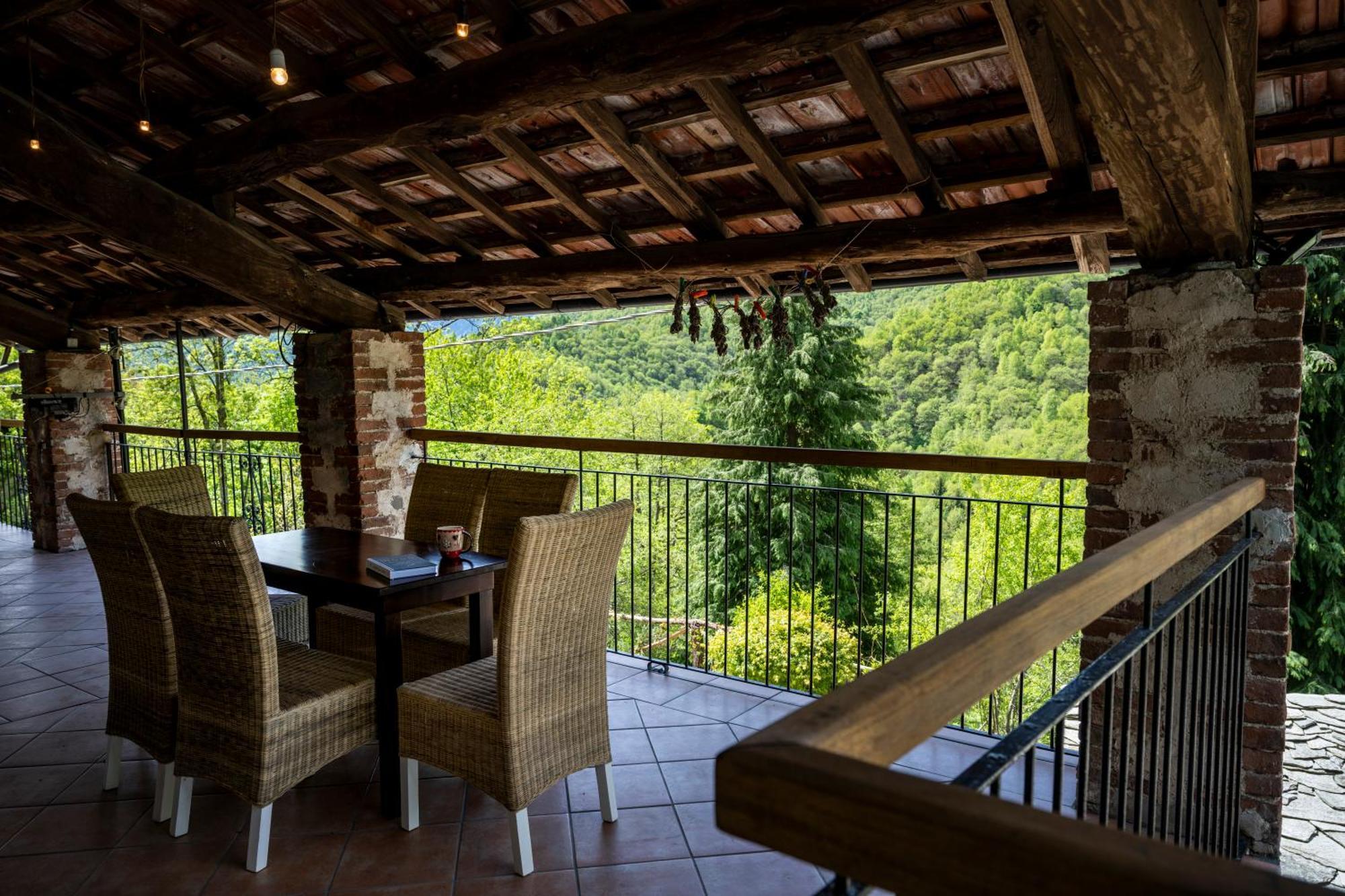 Bed and Breakfast Iduevagamondi - Ospitalita Rurale Famigliare Di Montagna Chiusa di Pesio Exterior foto